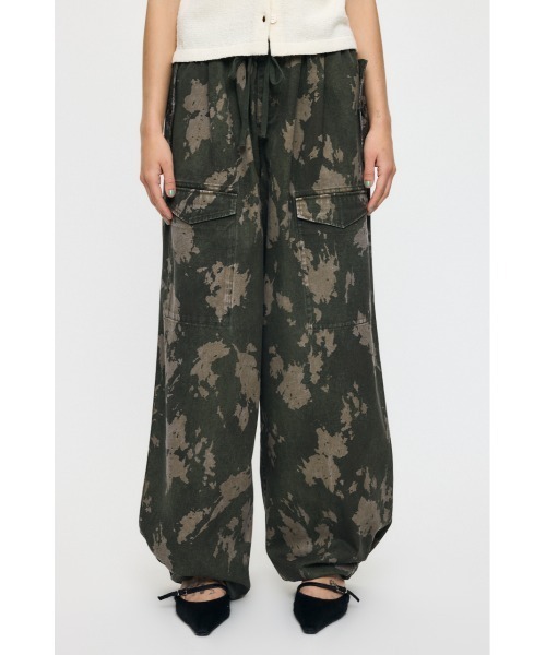 新品　新作　moussy POCKET TWILL カーゴパンツ　迷彩柄　1 MOUSSY（マウジー） ワイドパンツ カーゴパンツ POCKET TWILL カーゴ