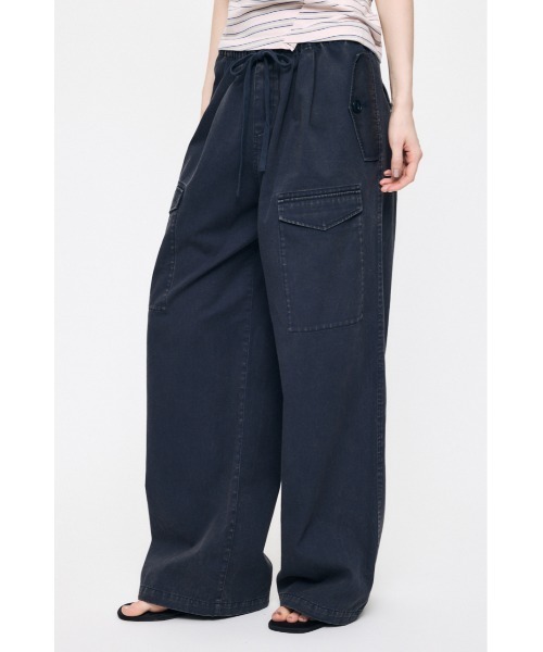 新品　新作　moussy POCKET TWILL カーゴパンツ　ネイビー　1 MOUSSY（マウジー） ワイドパンツ カーゴパンツ POCKET TWILL カーゴ