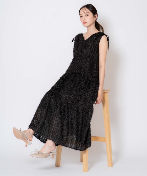 「NOELA」 ノースリーブ衣装 無償性 黒いこと レディース
