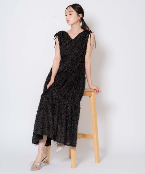 「NOELA」 ノースリーブ衣装 無償性 黒いこと レディース