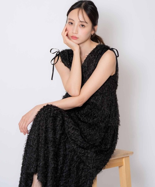 「NOELA」 ノースリーブ衣装 無償性 黒いこと レディース
