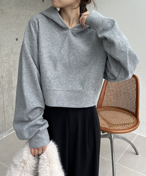 CAPRICIEUX LE'MAGE（カプリシューレマージュ） パーカー クロップ