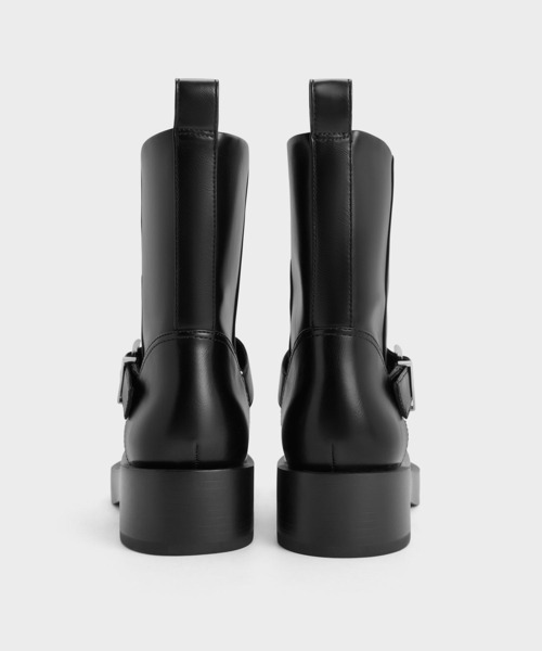 CHARLES ＆ KEITH（チャールズ&キース） ブーツ バックルストラップ