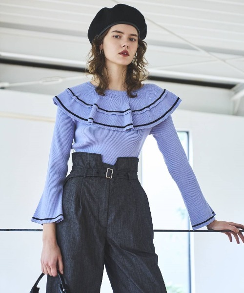 AND COUTURE（アンドクチュール） ニット セーター 配色ケープフリル