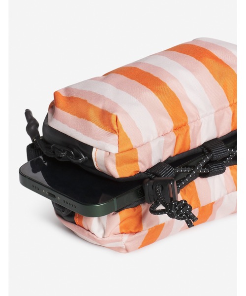 MAISON KITSUNE x TOPOLOGIE ナイロンバッグ 未使用 MAISON KITSUNE X TOPOLOGIE STRIPED BOTTLE BAG | Maison Kitsuné