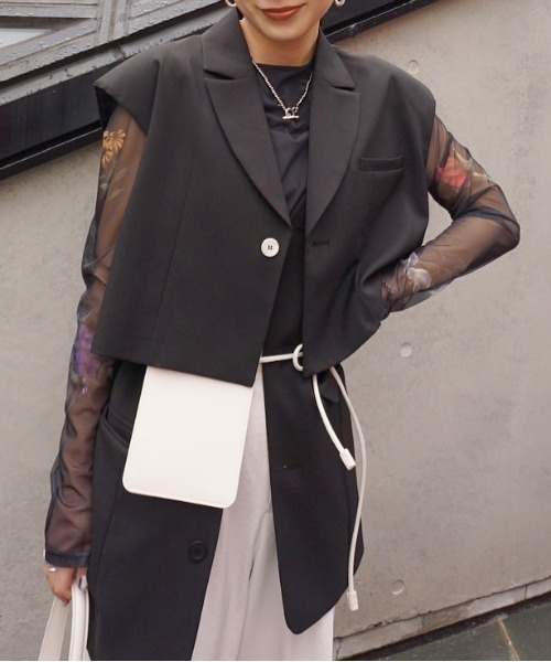 ベスト/ジレ Ameri/PEAKED LAPEL VEST Ameri（アメリ） ベスト ジレ 3WAY PIN TUCK LAYERED VEST レディース