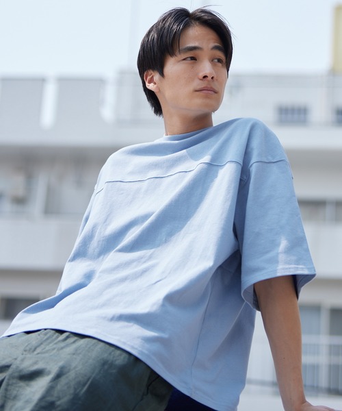 PLEASURES コントラストチェック ヘビーウエイト Tシャツ 関税込 リラックスフィット（ヘビーウェイト） Tシャツ（Black）| Sunspel