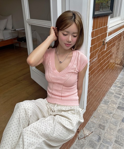 UNE MANSION（ユヌマンション） tシャツ 半袖 シンプルVネック柄編み
