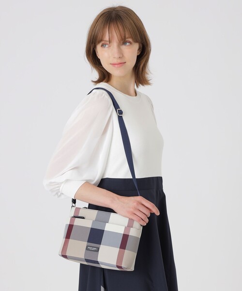 BLUE LABEL CRESTBRIDGE（ブルーレーベルクレストブリッジ