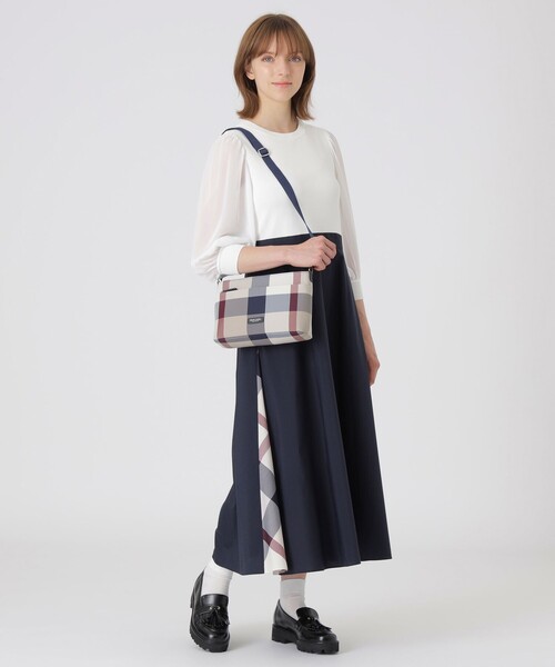 BLUE LABEL CRESTBRIDGE（ブルーレーベルクレストブリッジ