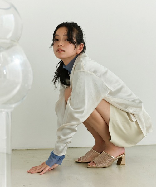CHANEL 六角形のヒールが可愛いポインテッドトゥサンダル