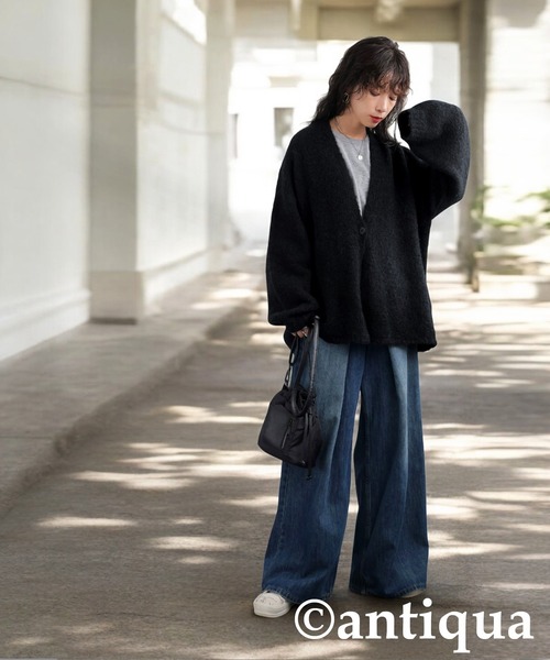 antiqua（アンティカ） ニット セーター ブークレニットカーディガン
