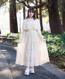 axes femme ワンピース 刺繍チュール使いケープワンピース