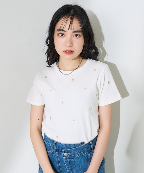 花柄 半袖Tシャツ Mサイズ FREAK'S STORE tシャツ ミニデイジー刺繍Tシャツ/花柄Tシャツ