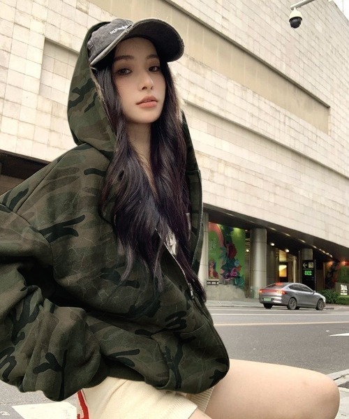 LADY LIKE（レディライク） パーカー オーバーサイズカモフラージュ柄