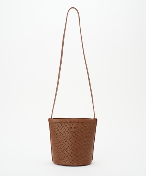 IACUCCI（イアクッチ） ショルダーバッグ FREE キャメル レディース