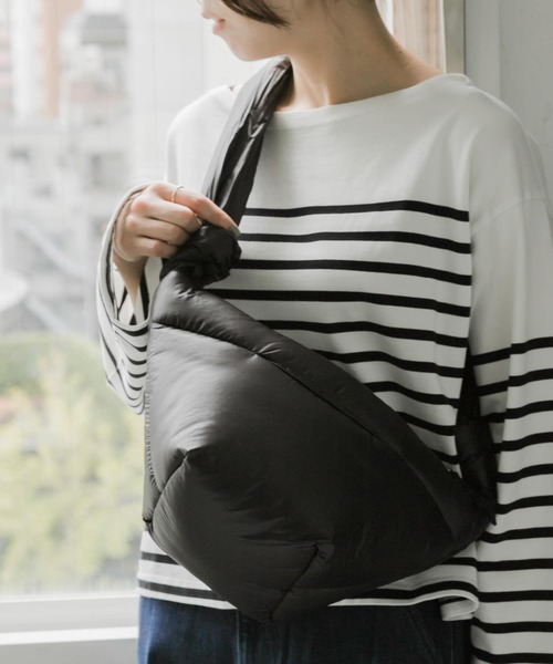 「LE VERNIS」 ショルダーバッグ ONE ブラック レディース_画像2