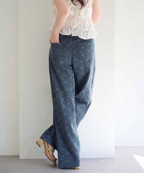 ジーンズ デニム デニムパンツ 「夏デニム/細見え/美脚パンツ/２サイズ展開」フラワーエンブロイダリーデニム レディースの画像