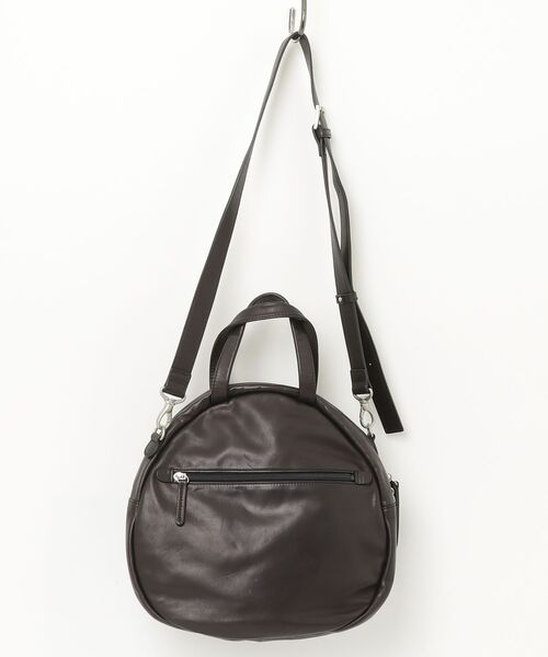 カワカワ ショルダーバッグ美品  - 黒 Kawa-Kawa（カワカワ） ショルダーバッグ - ブラック レディース