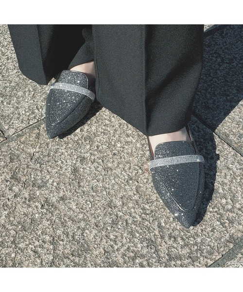 NEUE THE MARKET パンプス ラインビジューバックル付きポインテッド