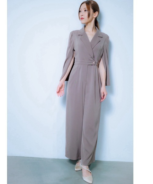 【新品】rire fete 結婚式ドレス　Mサイズ　ワンピース　スリット　パンツ 新品】rire fete 結婚式ドレス Mサイズ ワンピース スリット