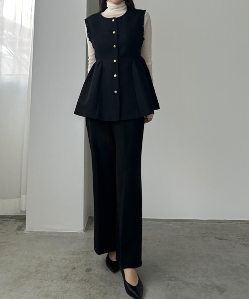 【新品】  Bluelea / ブルレア | peplum gilet スクエアネック 金ボタン ペプラム ジレ ベスト | F | black | レディース Louere（ルエレ） ベスト ジレ ゴールドボタンペプラムフリンジベスト