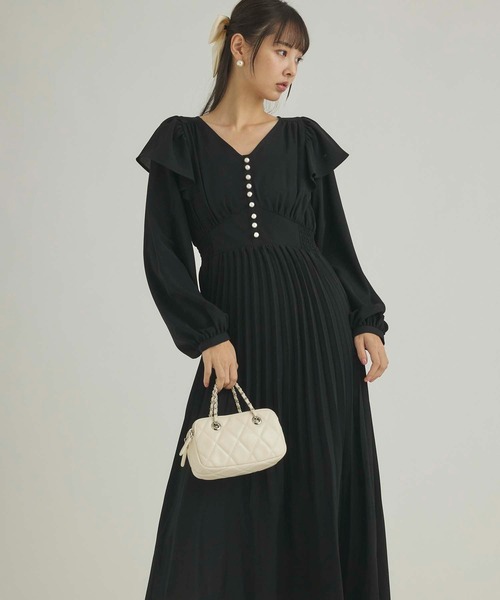 fifth（フィフス） ワンピース フリルデザインパールボタンワンピース