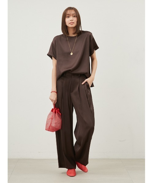 Mila Owen tシャツ ロールアップTシャツサテントップス