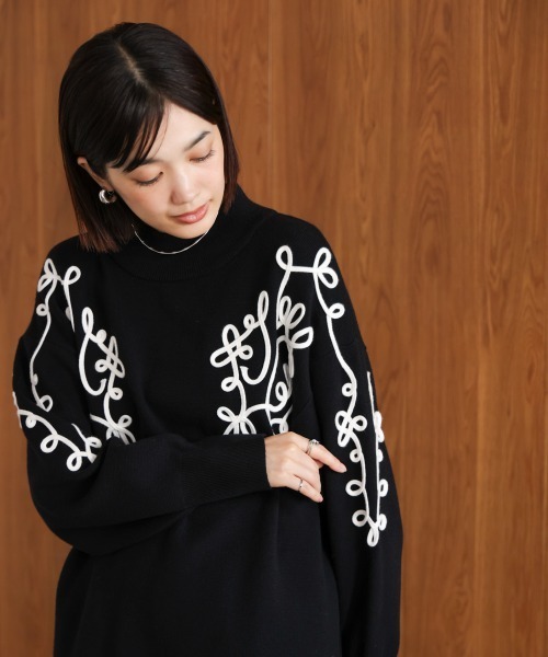 Bou Jeloud（ブージュルード） トレーナー スウェット コード刺繍