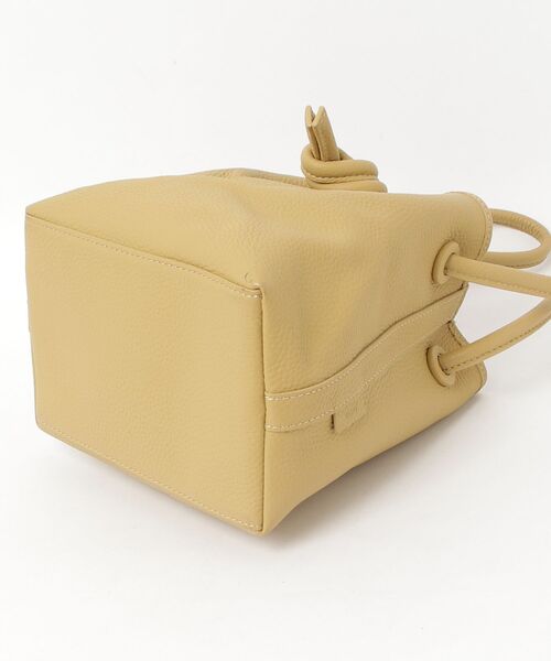 VASIC 美品バッグ　ベージュ VASIC（ヴァジック） ハンドバッグ - ベージュ レディース : ZOZOTOWN