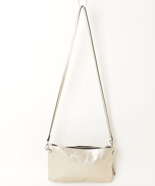 GIANNI CHIARINI ゴールドショルダーバッグ GIANNI CHIARINI（ジャンニ キアリーニ） ショルダーバッグ - ゴールド