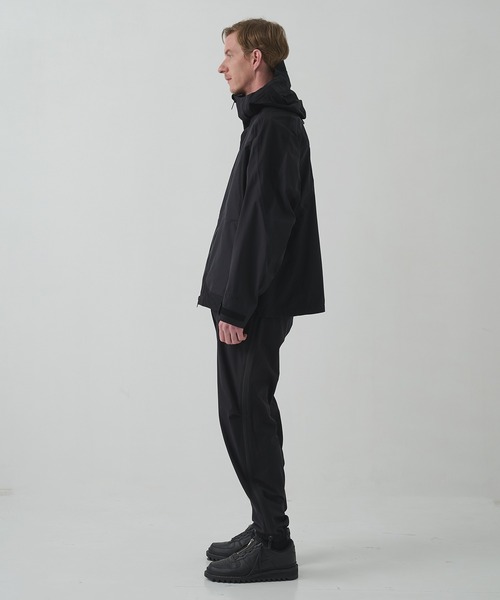 パンツ 「White Mountaineering / ホワイトマウンテニアリング」KNEE TUCK JOGGER PANTS メンズの画像