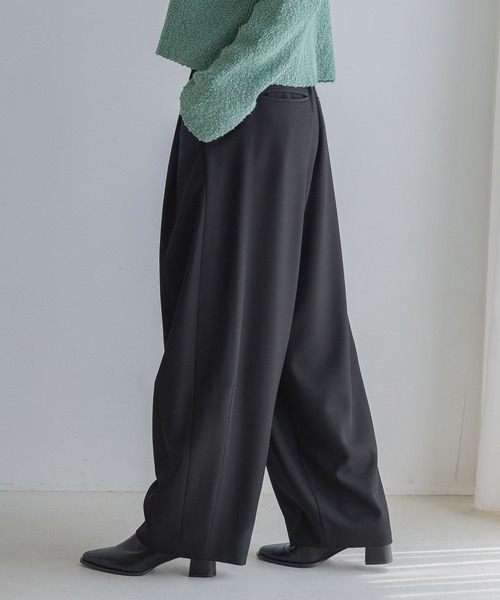 「A part by」 スラックス MEDIUM ベージュ レディースの画像