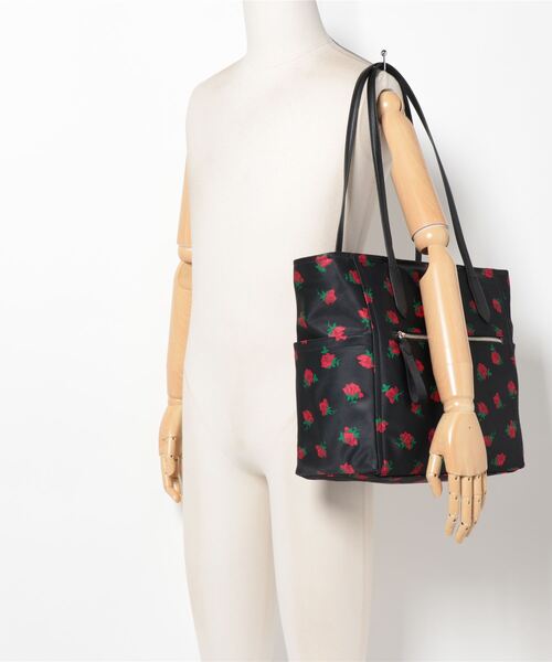 【新品未使用】ケイトスペード　トートバッグ kate spade NEW YORK（ケイト・スペード ニューヨーク） トートバッグ