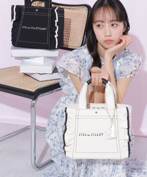 ジルスチュアート　フリルトート白　大　新品未使用 ジルバイジルスチュアート JILL by JILLSTUART フレームフリルトート大