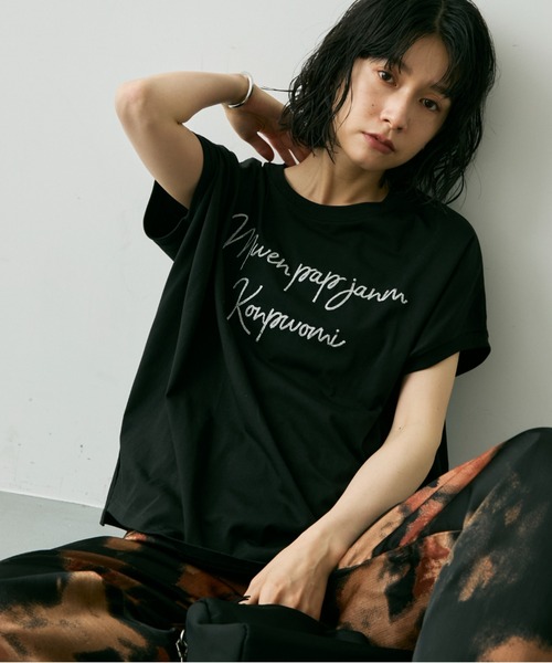 t シャツ（レディースその他トップス）（色：シルバー系