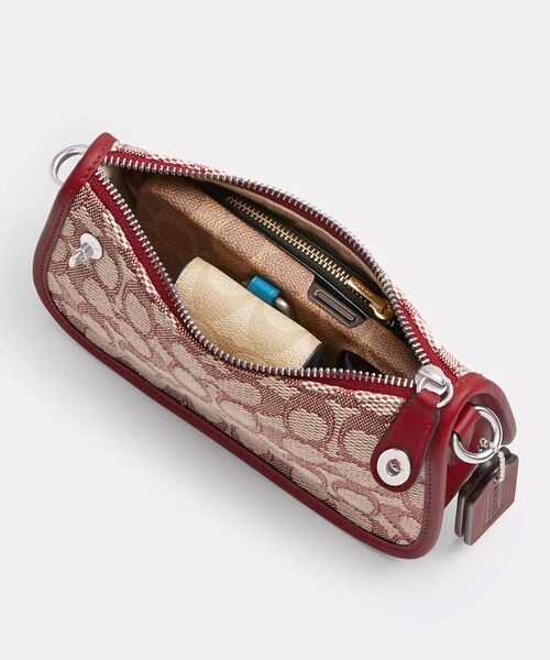 COACH ショルダーバッグ バッグ スウィンガー 20・シグネチャー