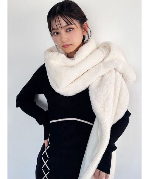 【極美品】フェラガモ ファー マフラー　ストール 極美品】フェラガモ ファー マフラー ストール 極美品】フェラガモ