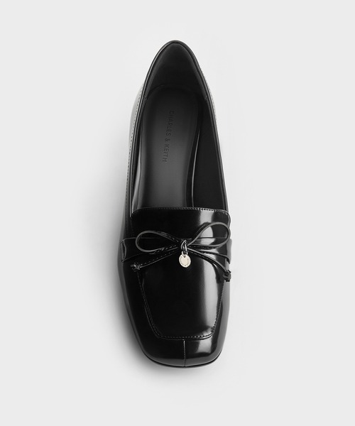 CHARLES & KEITH ローファーパンプス CHARLES ＆ KEITH（チャールズ&キース） ローファー サークルチャーム