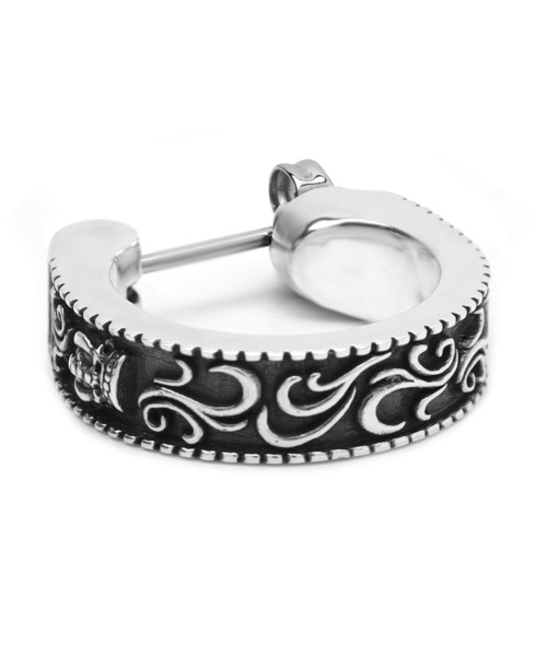 LION HEART（ライオンハート） ピアス “HOWL”クロッシングピアス