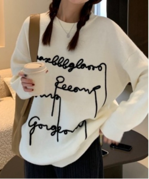 Sibra ニット セーター ドローイングロゴルーズニットトップス