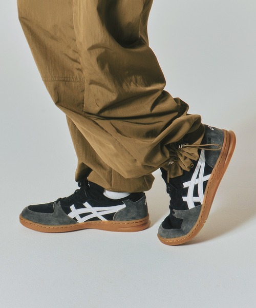 ASICS（アシックス） ローカットスニーカー 24 ブラック×ホワイト