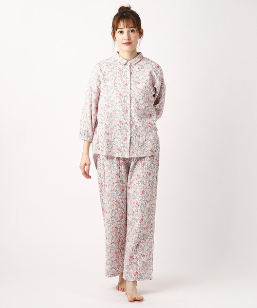 LAURA ASHLEY（ローラアシュレイ） パジャマ ルームウェア ロウェナ柄