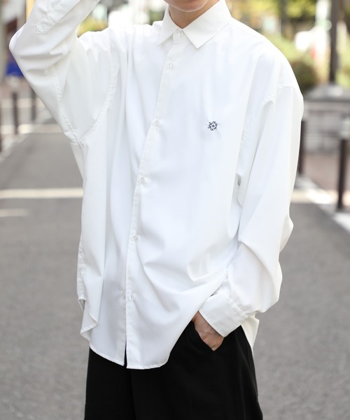 Oversized Regular Collar Shirtシャツ 白 MAISON CLUB（メゾンクラブ） スマホショルダー シャツ 「MAISON CLUB