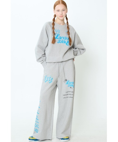 トレーナー スウェット A'GEM/9 × .kom 「LUV IS TRUE/ラブ イズ トゥルー」LOGO MTM /ロゴスウェットシャツ レディ LUVISTRUE トレーナー スウェット A'GEM/9 × .kom 「LUV IS TRUE