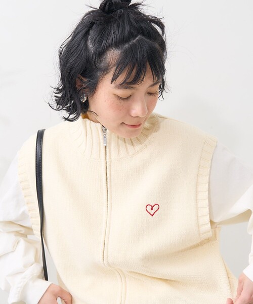 ロージーモンスター　スカラップポケットダブルジップベスト　イエロー　中綿ジレ ロージーモンスター スカラップポケットダブルジップベスト イエロー