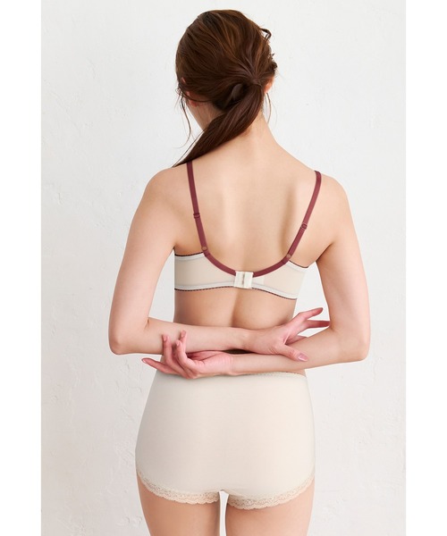 WACOAL（ワコール） ブラジャー 「重力ケアブラ」 ノンワイヤー