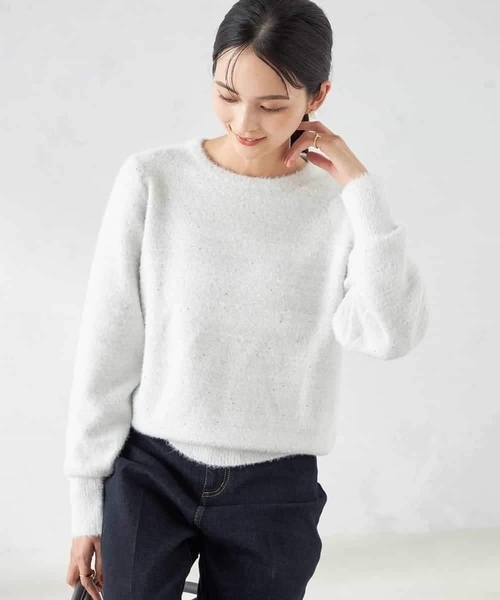 a.v.v（アー・ヴェ・ヴェ） ニット セーター スパンコールフェザー