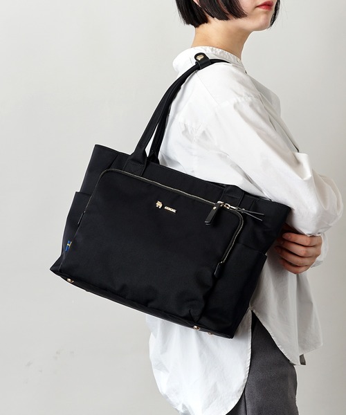 新品タグ付♡A4可♡シュリンクレザー♡ペッレモルビダ ビジネス トートバッグ 黒 moz（モズ） ビジネスリュック スマホショルダー ビジネスバッグ 「WEB