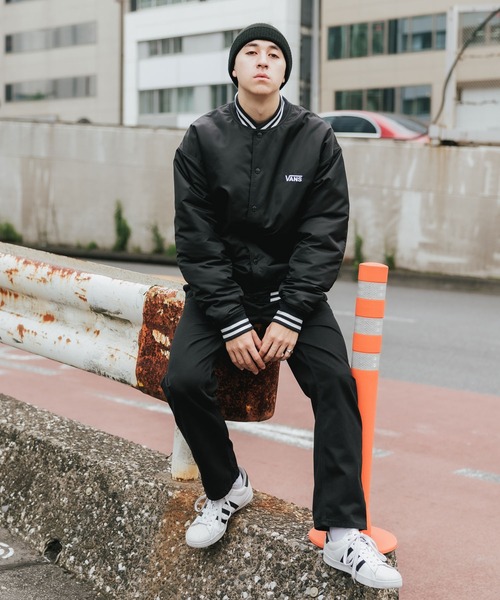 VANS（ヴァンズ） スタジャン S ブラック×ホワイト メンズ : ZOZOTOWN